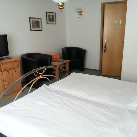 Alte Rathausschänke - Hotel Garni-3